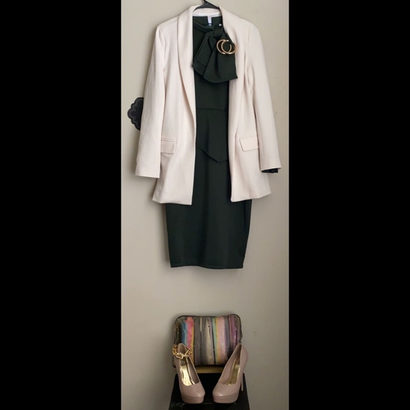 🆕️ LISTING!! BNWOT PUSSYBOW MOCK NECK ASYMMETRICAL PEPLUM PENCIL DRESS - Picture 14 of 16